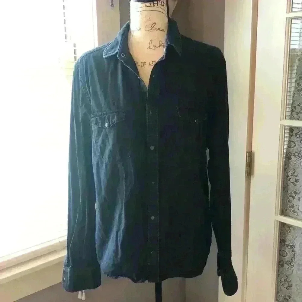 ***Italian****Denim shirt